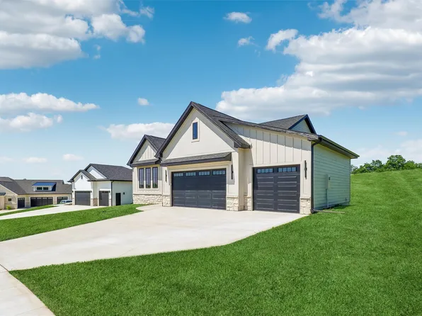 1608 N G St, Indianola, IA 50125