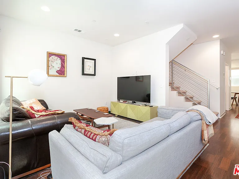 2924 Rowena Ave #1 — Photo 4