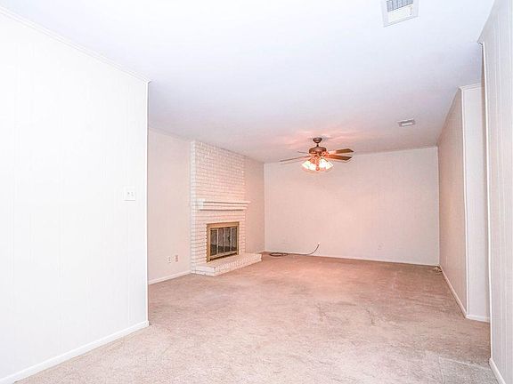 4th image of 122 Massingill Dr