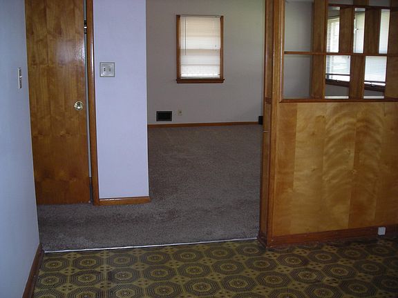 3rd image of 406 W William Ave