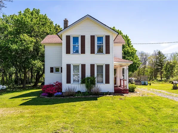10483 Bethany Center Rd, East Bethany, NY 14054