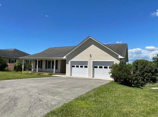 170 Kays Dr, Christiansburg, VA