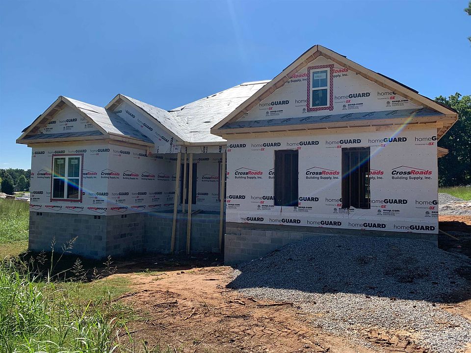 2nd image of 20 Eastwood Ln