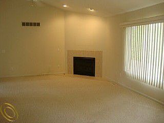 5th image of 21166 Sunnydale St