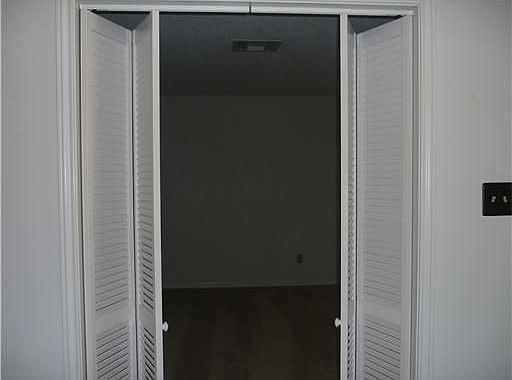 3rd image of 3776 Inwood Ave