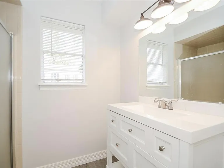 13814 Lynnwood Ln — Photo 21