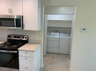 1221 32nd St, Sacramento, CA 95816