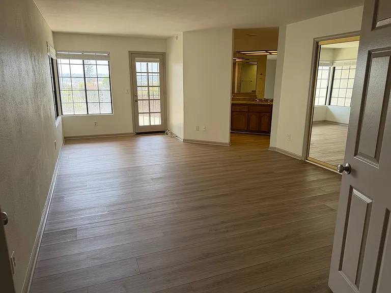 4032 Ampudia St — Photo 20