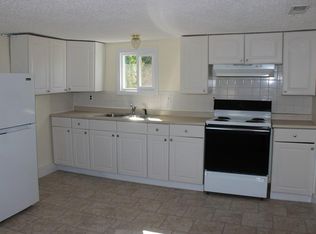 414 Somerset Ave APT 3, Taunton, MA 02780