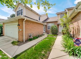 8634 Pearson Dr, Darien, IL