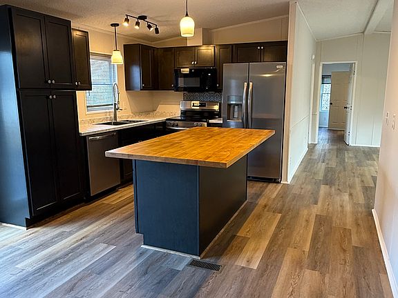 2nd image of 4706 Shannon Station Ln