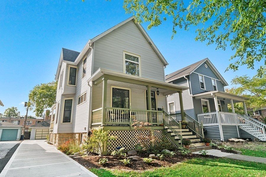 Welcome home to 325 North Maple Avenue!