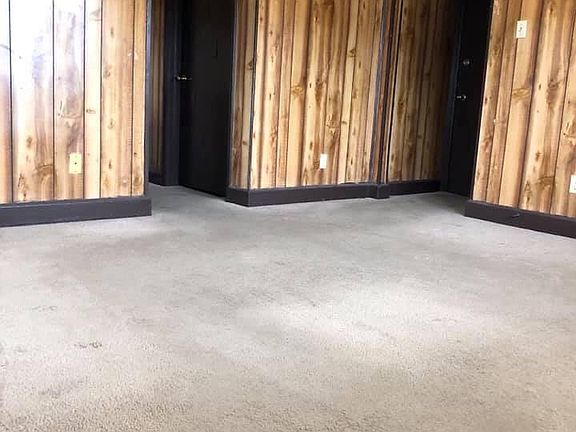5th image of 4701 E Washington St APT 21