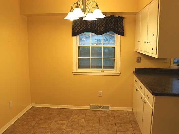 4th image of 4103 N Newcastle Dr