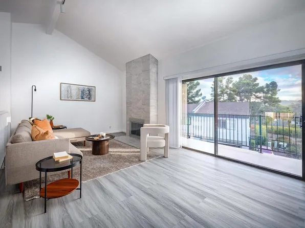 7325 Alicante Rd APT A, Carlsbad, CA 92009