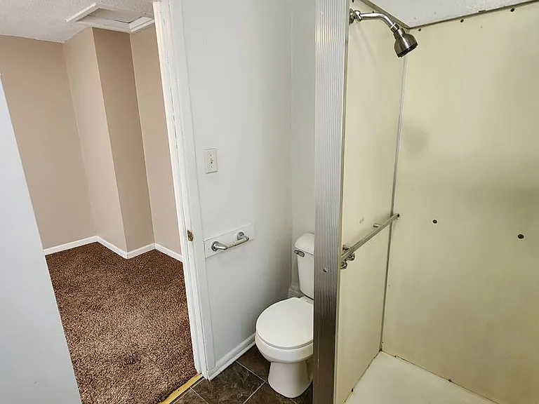 1308 Emma Ave — Photo 7