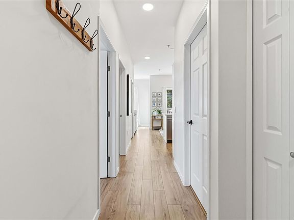 5th image of 360 Goldstream Ave #409