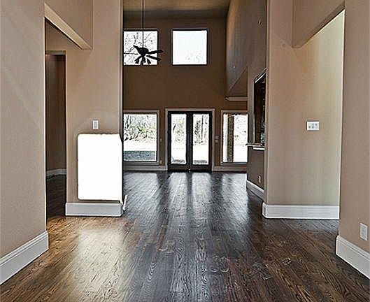 4th image of 2112 Palomar Trl