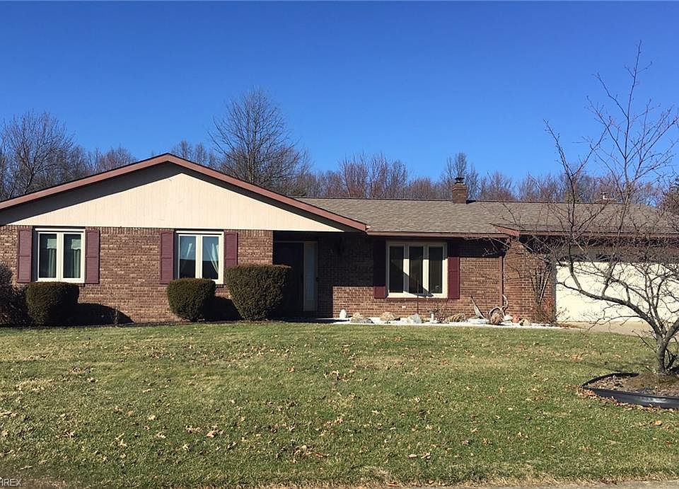 1st image of 151 Cannon Dr