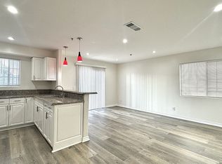 121 S Rampart Blvd APT 3, Los Angeles, CA 90057