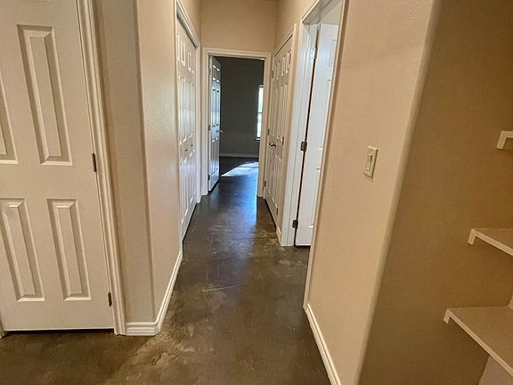 4th image of 53 Westview Cir