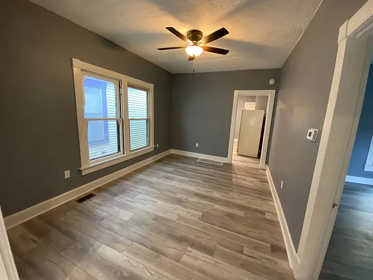 319 Park Dr — Photo 8
