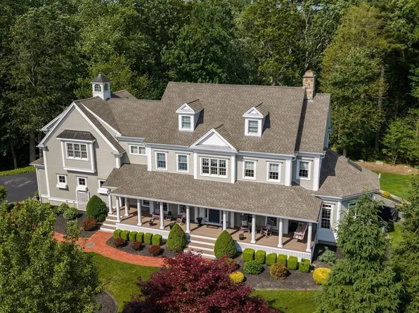 42 Bard Rock Ln, Hanover, MA 02339