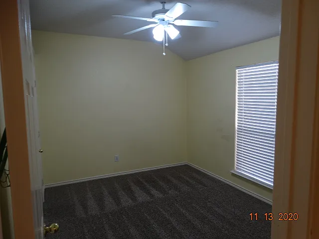 1300 Rosewood Ln — Photo 10