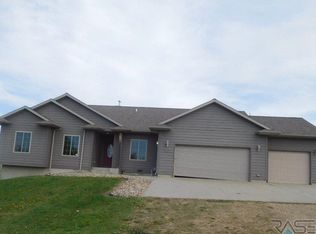 26266 467th Ave, Sioux Falls, SD 57107