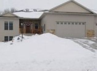 6691 Cheddar Crest Dr, Sun Prairie, WI 53590