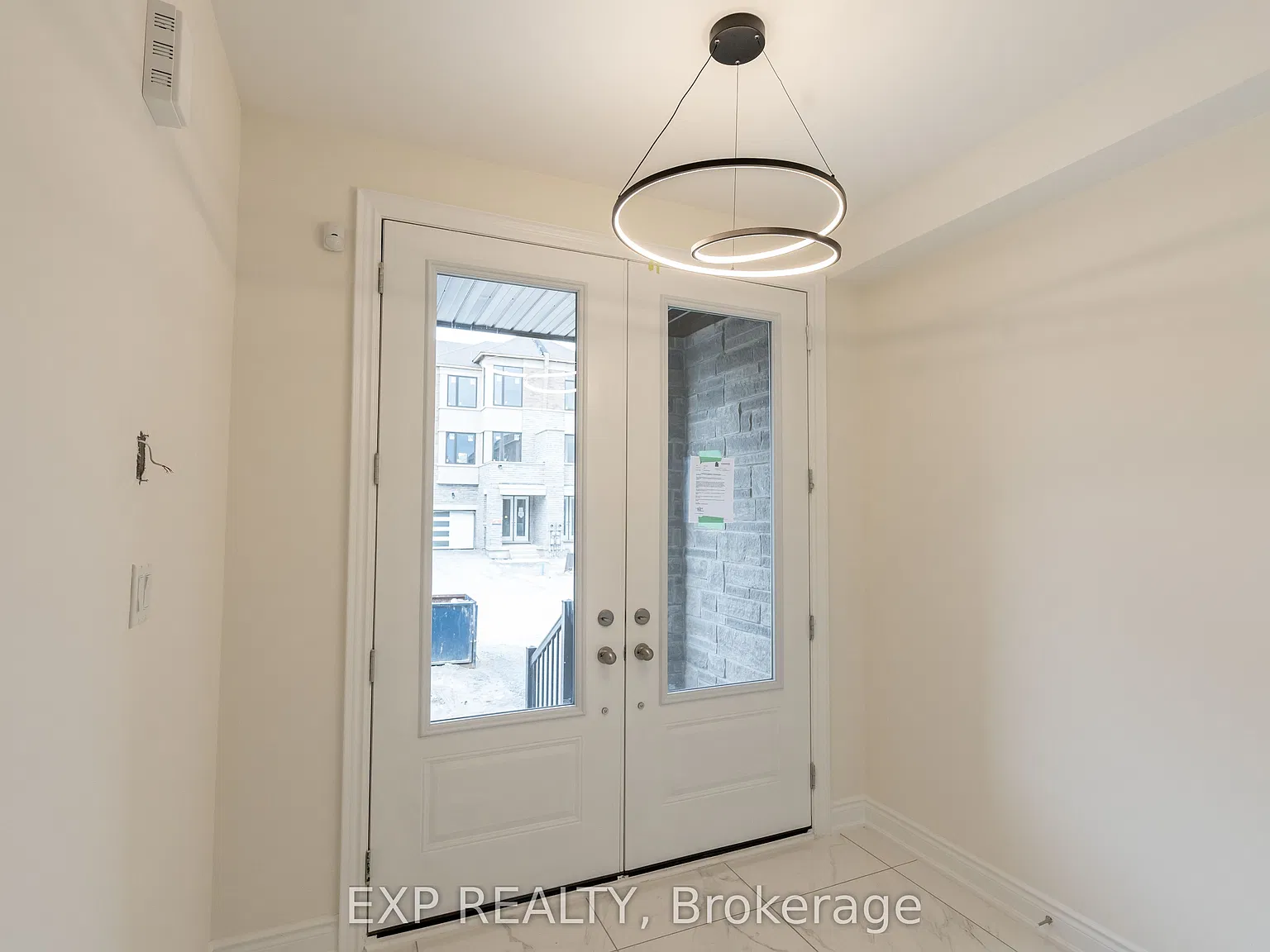 3 bed, $3,500 — Photo 2