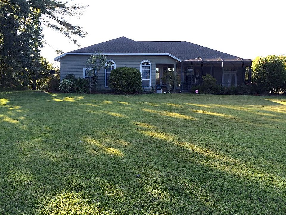 Huge backyard!