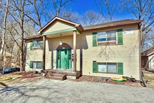1302 W Huron St Photo 1