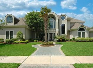 15711 Sylvan Lake Dr, Houston, TX 77062