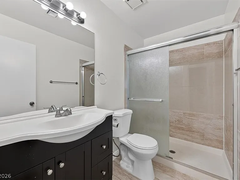 6834 Grandola Dr — Photo 23