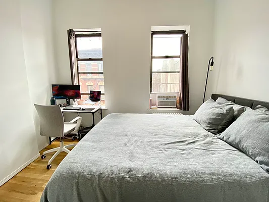 Rented by J PRESTON AND ASSOCIATES INC | media 15