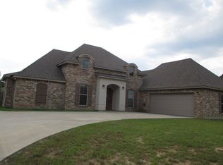 122 Surrey Ln, Ball, LA 71405