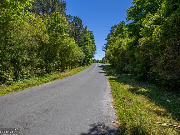 4th image of Bronco Rd