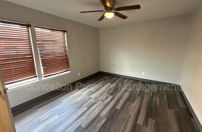 1283 E Raines Rd #2 — Photo 8