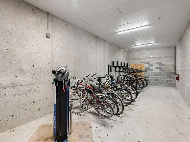 3193 Washington Street — Photo 62