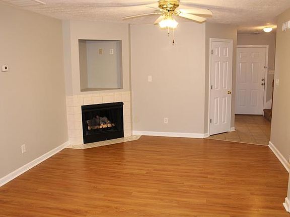 4th image of 4826 Shallow Cove Way