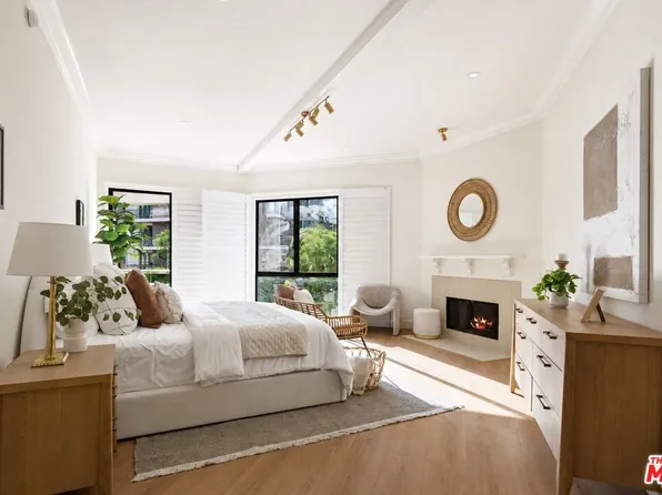 11808 Dorothy St APT 206, Los Angeles, CA 90049