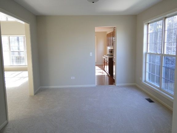 4th image of 518 Regan Dr