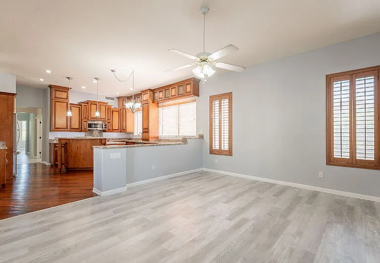 7167 W Abraham Ln — Photo 22