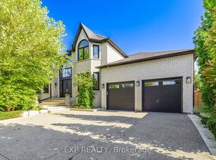 13 Bourdon Ave, Toronto, ON M6L 2Y7