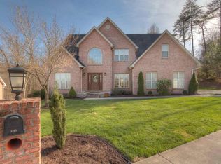 1022 Nashmont Dr, Ona, WV 25545