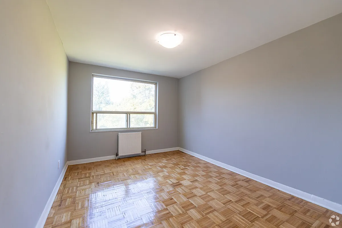 Building Photo - 9 Bergamot Ave #MULTIPLEUNITS