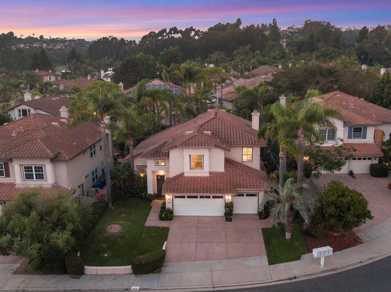 5 bed, 2965 sqft, $7,950 — Photo 1