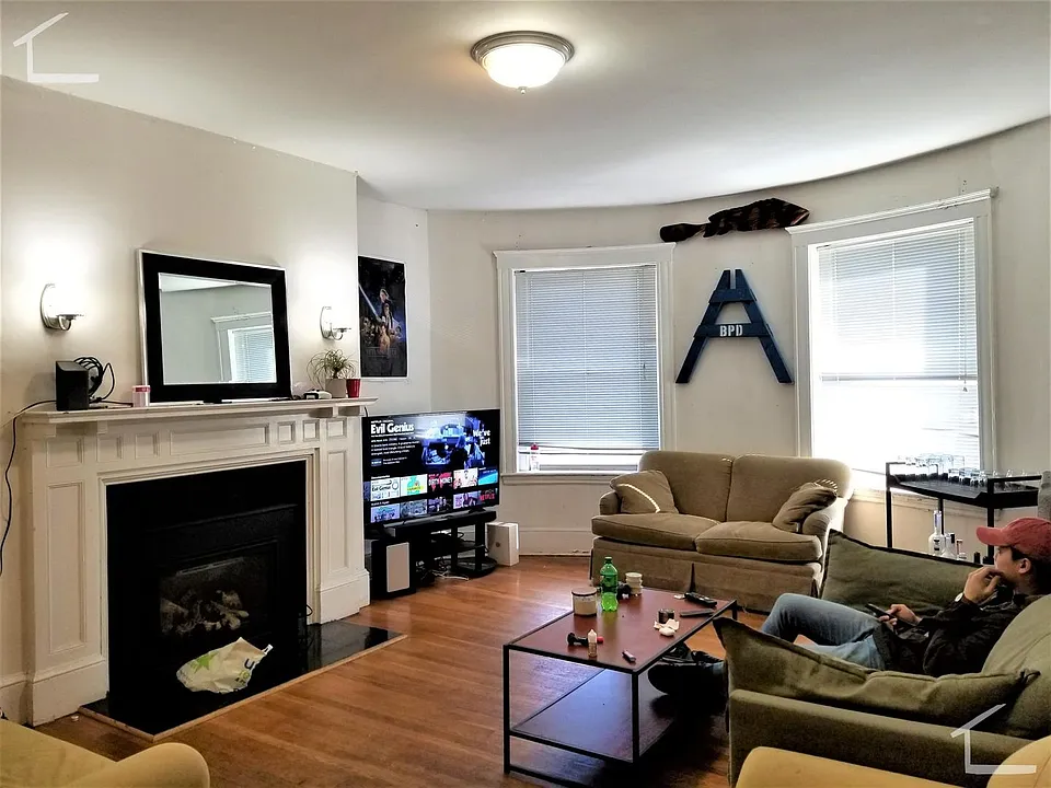 18 Saint Lukes Rd #2
