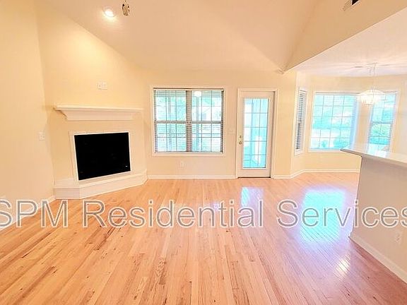 5th image of 1309 Stonehaven Ct